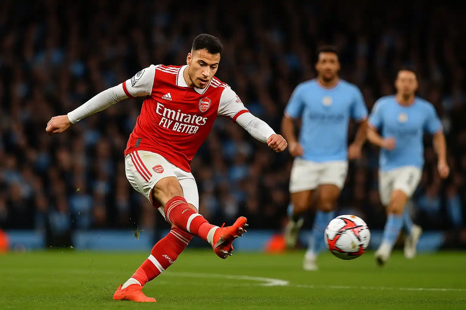 Martinelli tung cú sút gỡ hòa cho Arsenal